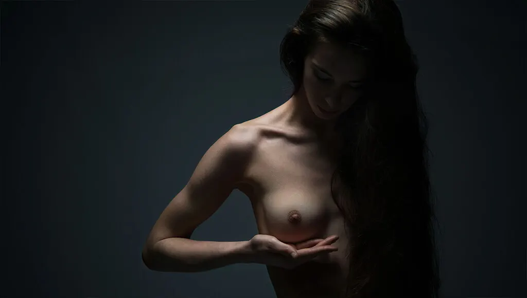 nude